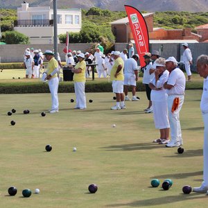 â€˜n Bedrywige rolbalveld tydens Franskraal Rolbalklub se jaarlikse Walvis Classic wat deur hulle aangebied is,  met 13 Rolbalklubs wat deelgeneem het en rolbalspel van hoogstaande gehalte gelewer het. 